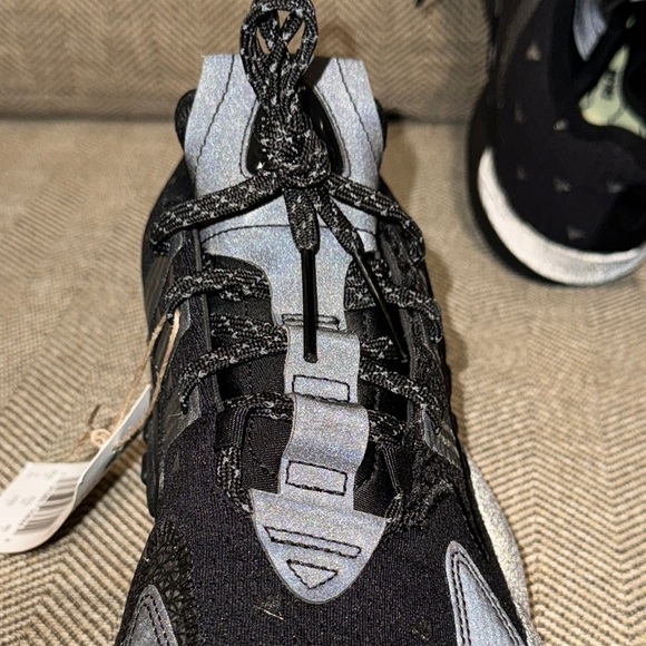NWT Adidas Crazy BYW 2.0 Basketball Triple Black Sneakers/Shoes GX0043 Size 7 - Picture 14 of 16